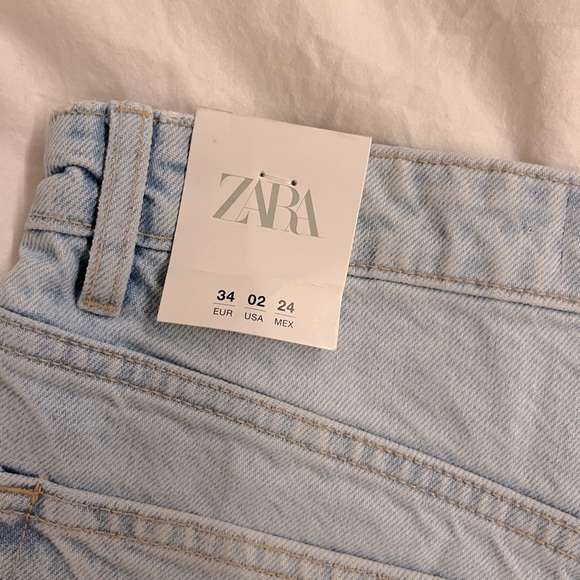 zara light wash jean shorts - Picture 3 of 4
